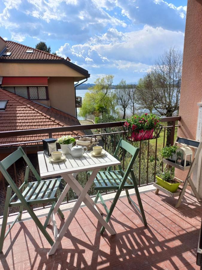 Appartamento Miralago Con Giardino Sul Lago Гавирате Экстерьер фото